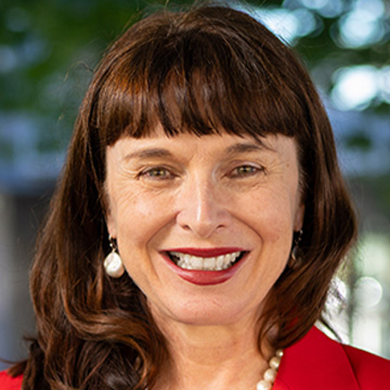 photo of Larissa McLean Davies