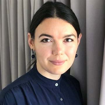  Dr Clare Davidson