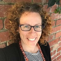 Dr Mary Tomsic